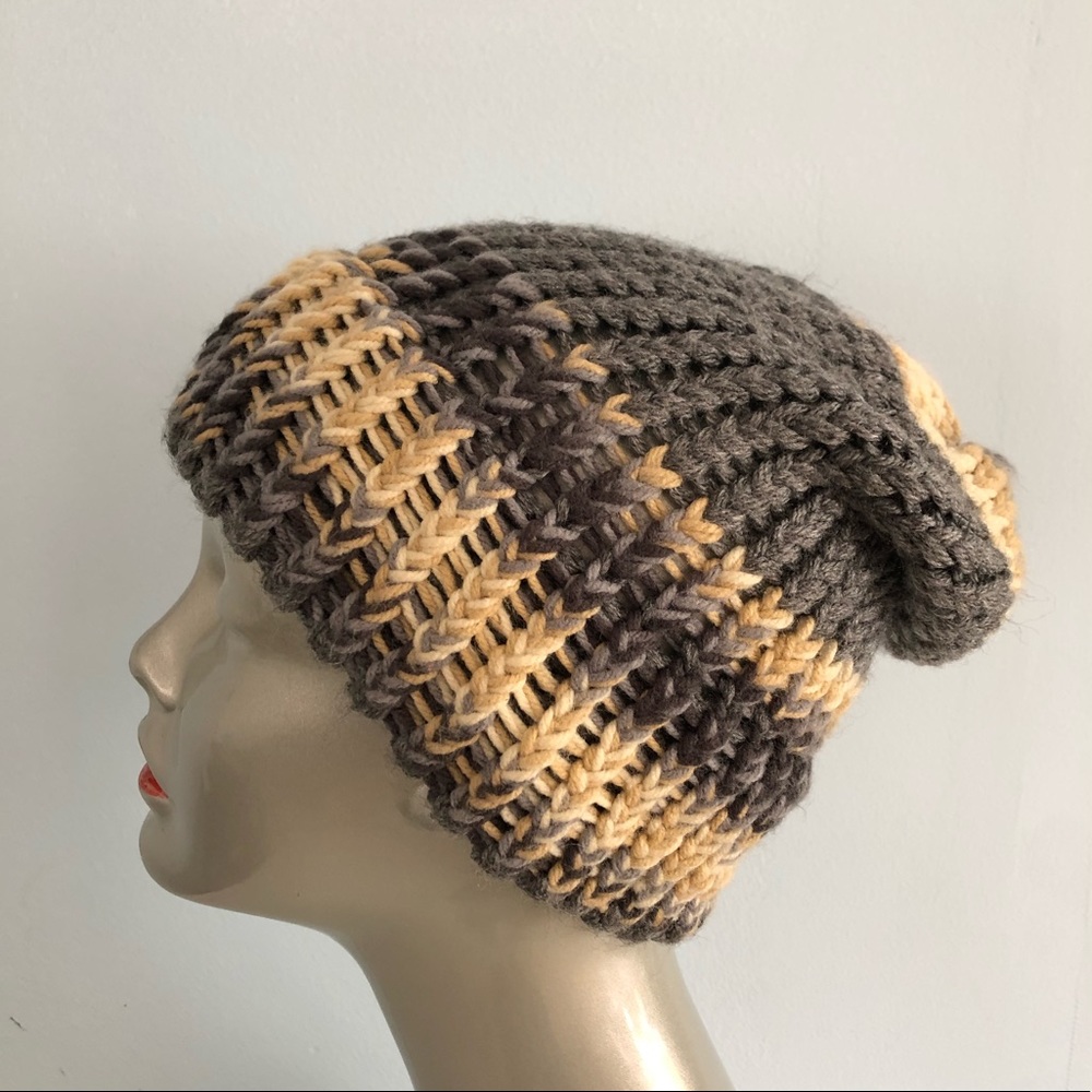 Hand Knitted Slouchy Beanie Wool Hat O/Size fits most Gray, Cream, Beaige